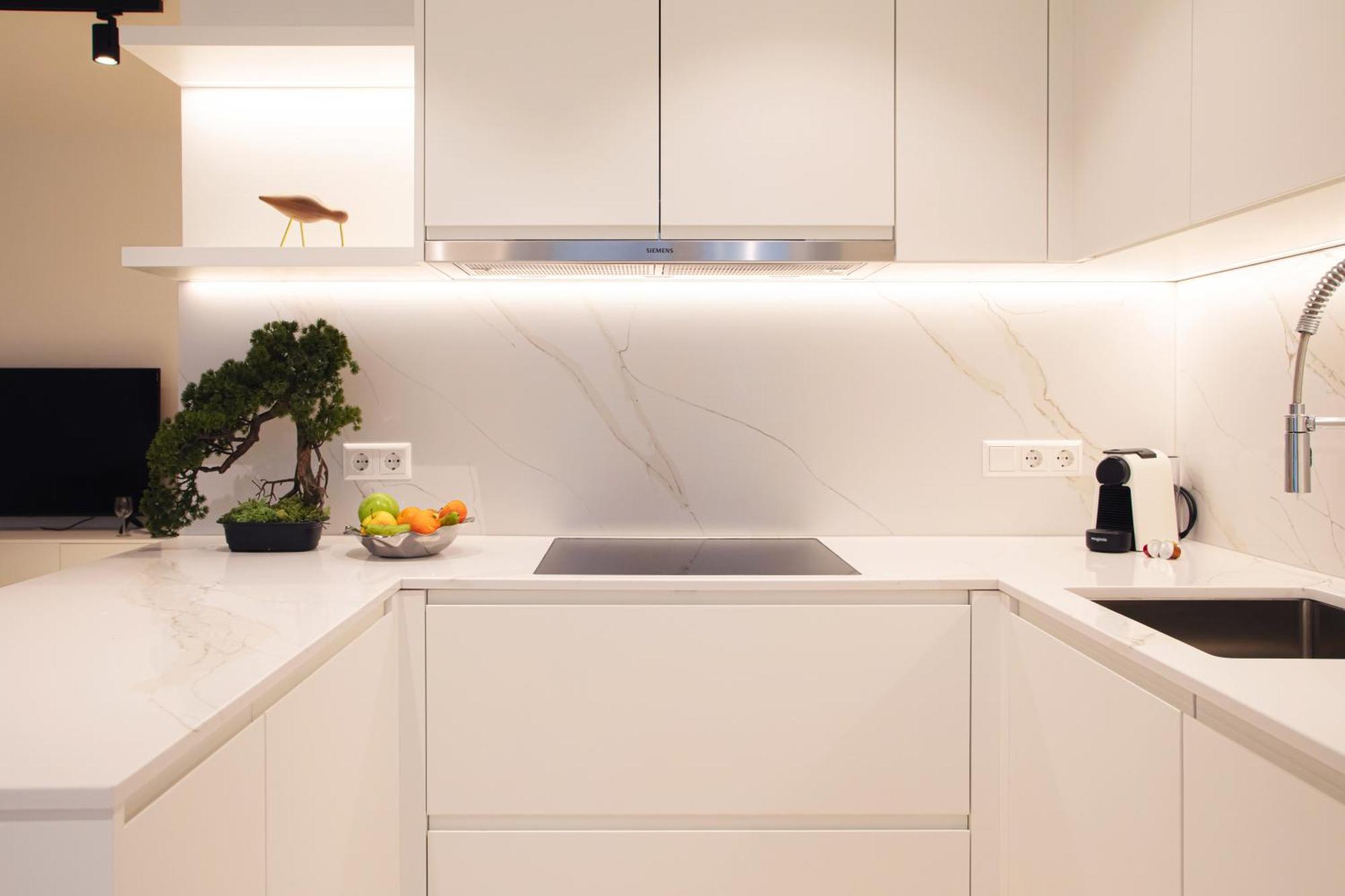 Hamilius Center By Rentaroo Apartment *