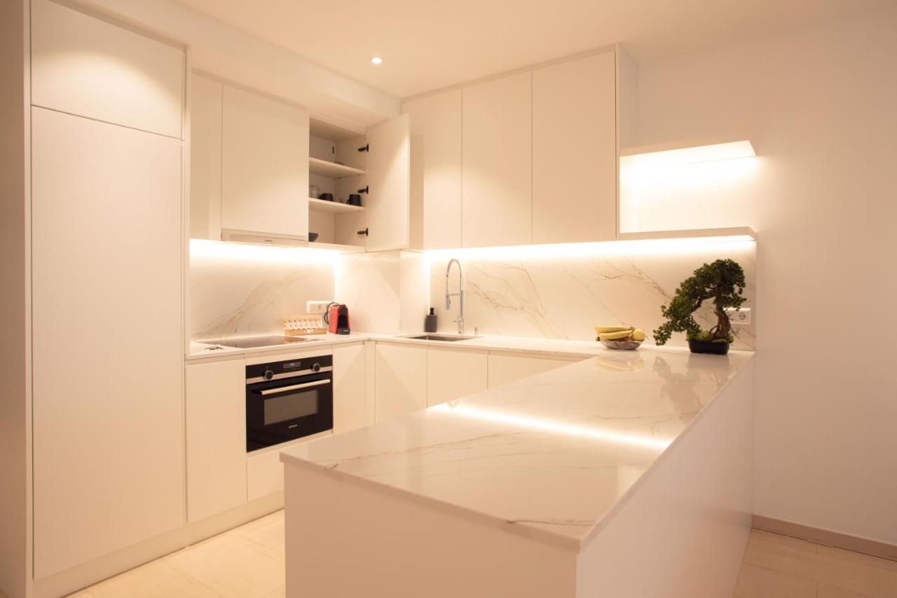 Hamilius Center By Rentaroo Apartment